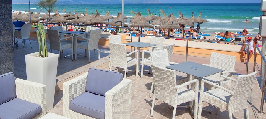 beachfront hotels in majorca.jpg