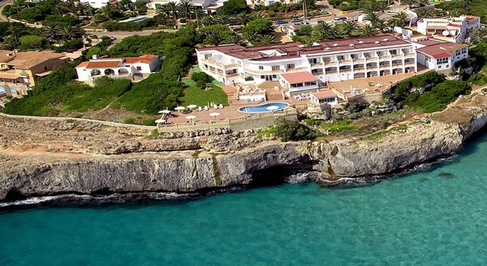 beachfront hotels in majorca.jpg